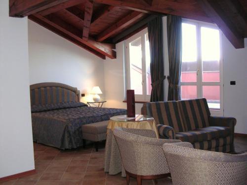 La Locanda Del Melograno Moncalvo Buitenkant foto